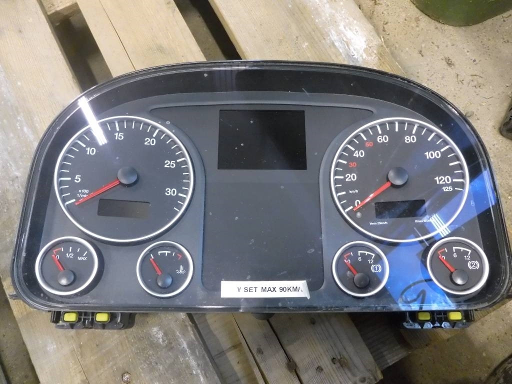 MAN TGS mätarhus, 81272026288  - Električni sistem za Kamion: slika 1 MAN TGS mätarhus, 81272026288  - Električni sistem za Kamion: slika 1