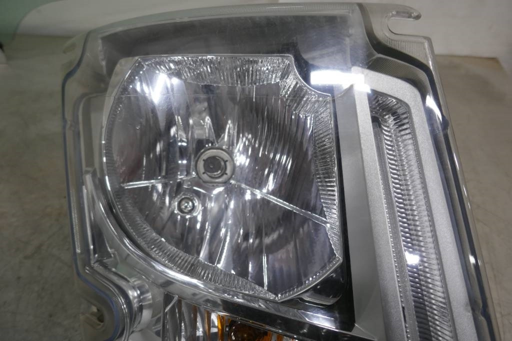 Volvo FL7 260 - Električni sistem za Kamion: slika 2 Volvo FL7 260 - Električni sistem za Kamion: slika 2