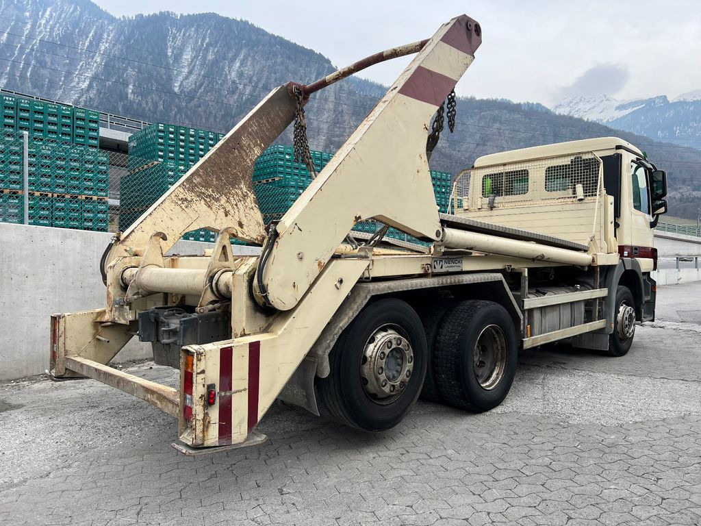 Mercedes-Benz Actros 2536 6x2, E5, MP3, WELAKI Mercedes-Benz Actros 2536 6x2, E5, MP3, WELAKI - Kamion za utovaranje kontejnera: slika 3 Mercedes-Benz Actros 2536 6x2, E5, MP3, WELAKI Mercedes-Benz Actros 2536 6x2, E5, MP3, WELAKI - Kamion za utovaranje kontejnera: slika 3