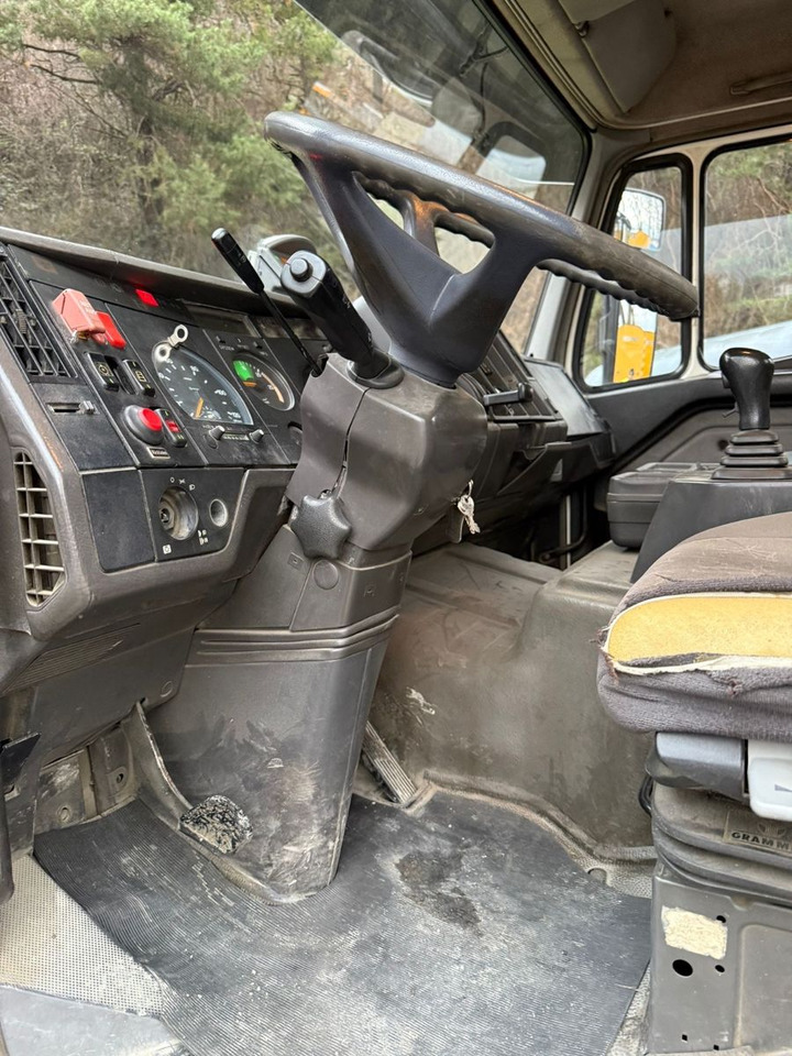 Mercedes-Benz SK 1831 K 4x2, Abroll - Kamion sa hidrauličnom kukom: slika 5 Mercedes-Benz SK 1831 K 4x2, Abroll - Kamion sa hidrauličnom kukom: slika 5