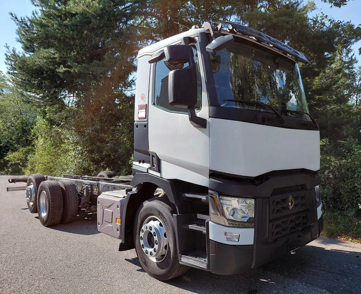 Renault T460 6x2, E6, Fahrgestell - Kamion sa golom šasijom i zatvorenom kabinom: slika 4 Renault T460 6x2, E6, Fahrgestell - Kamion sa golom šasijom i zatvorenom kabinom: slika 4