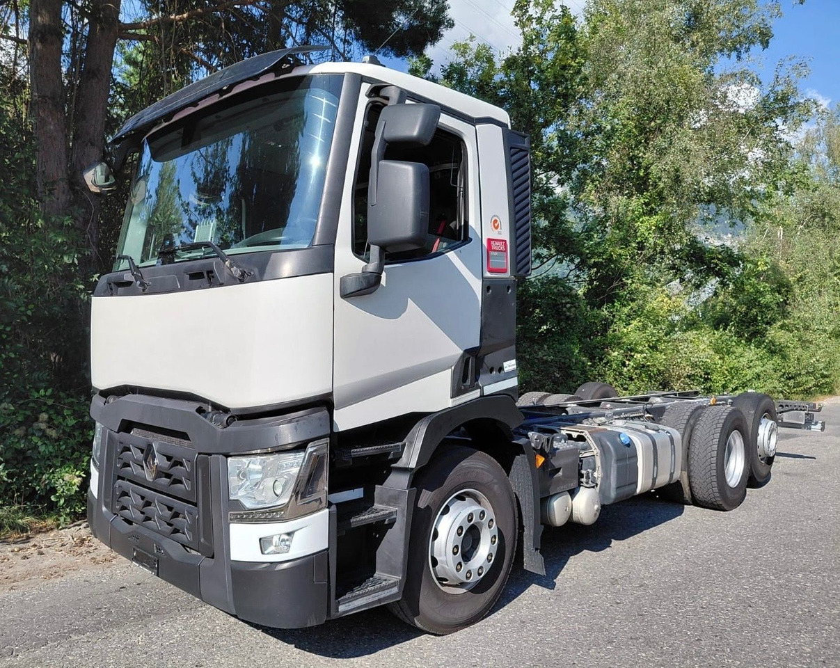 Renault T460 6x2, E6, Fahrgestell - Kamion sa golom šasijom i zatvorenom kabinom: slika 1 Renault T460 6x2, E6, Fahrgestell - Kamion sa golom šasijom i zatvorenom kabinom: slika 1