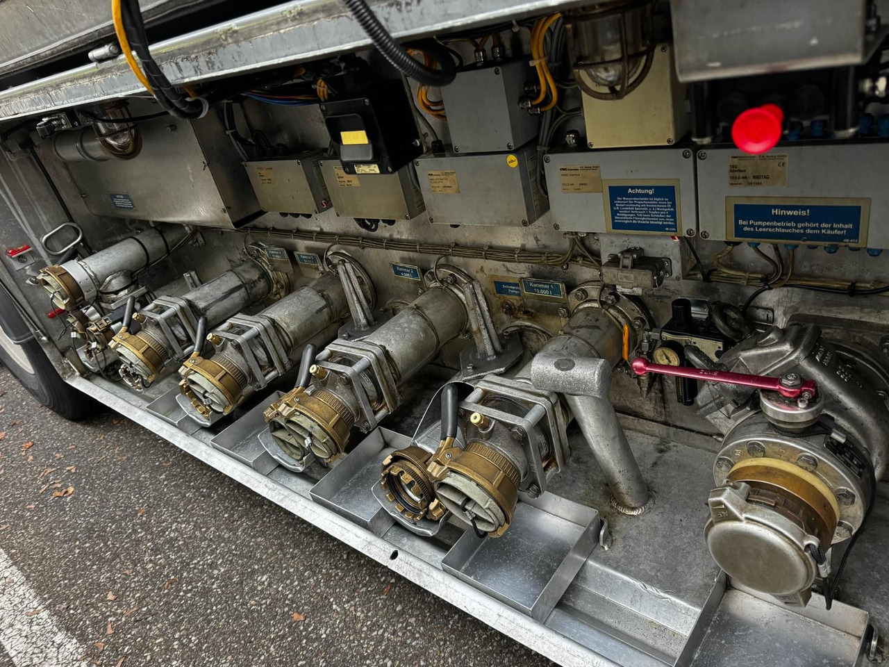 Schrader ADR, Treibstoff Diesel/Benzin, 4 Kammern, Sening Schrader ADR, Treibstoff Diesel/Benzin, 4 Kammern, Sening Schrader ADR, Treibstoff Diesel/Benzin, 4 Kammern, Sening Schrader ADR, Treibstoff Diesel/Benzin, 4 Kammern, Sening: slika 15