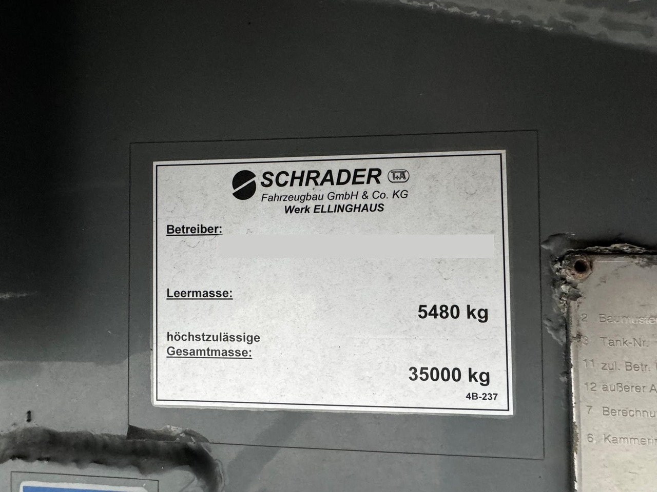 Schrader ADR, Treibstoff Diesel/Benzin, 4 Kammern, Sening Schrader ADR, Treibstoff Diesel/Benzin, 4 Kammern, Sening Schrader ADR, Treibstoff Diesel/Benzin, 4 Kammern, Sening Schrader ADR, Treibstoff Diesel/Benzin, 4 Kammern, Sening: slika 11