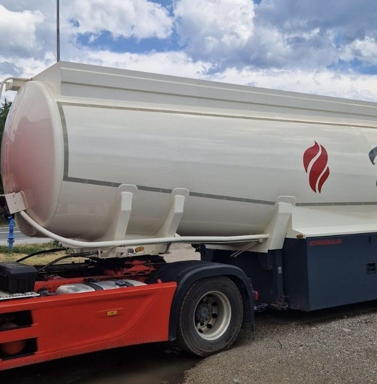 Schwarzmüller ADR, Diesel/Benzin Treibstoff, oben/unten, 3Kamm - Poluprikolica cisterna: slika 2 Schwarzmüller ADR, Diesel/Benzin Treibstoff, oben/unten, 3Kamm - Poluprikolica cisterna: slika 2