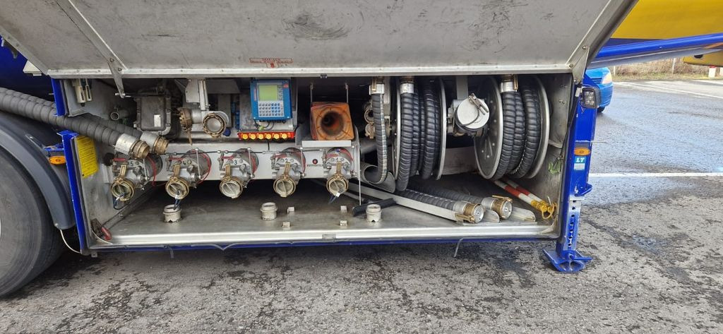 Schwarzmüller Schwingenschlögel,ADR,Diesel/Benzin, 5 Kammern - Poluprikolica cisterna: slika 5 Schwarzmüller Schwingenschlögel,ADR,Diesel/Benzin, 5 Kammern - Poluprikolica cisterna: slika 5