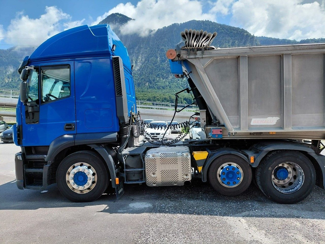 Iveco 440S48TX Stralis 6x2, E6, Kipphydraulik - Tegljač: slika 4 Iveco 440S48TX Stralis 6x2, E6, Kipphydraulik - Tegljač: slika 4