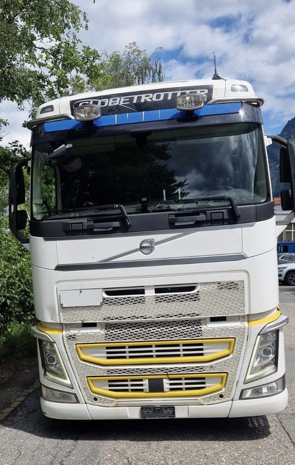 Volvo FH460 4x2R, E6, Ladebordwand - Kamion sa ceradom: slika 3 Volvo FH460 4x2R, E6, Ladebordwand - Kamion sa ceradom: slika 3
