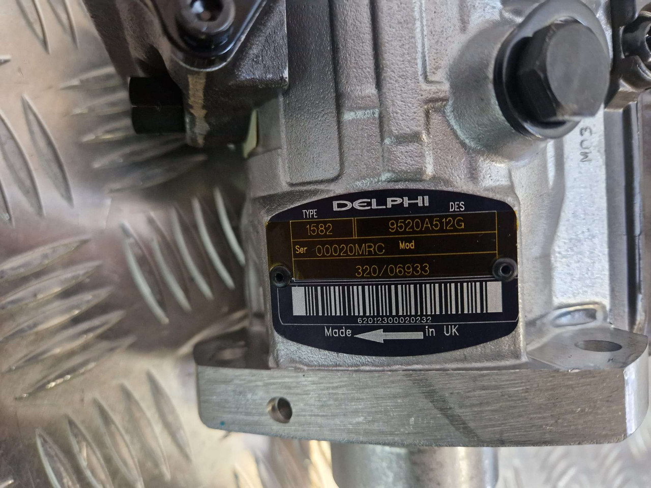 320/06933 12V injection pump 9520A512G Delphi - Motor i delovi za Građevinska mašina: slika 3 320/06933 12V injection pump 9520A512G Delphi - Motor i delovi za Građevinska mašina: slika 3