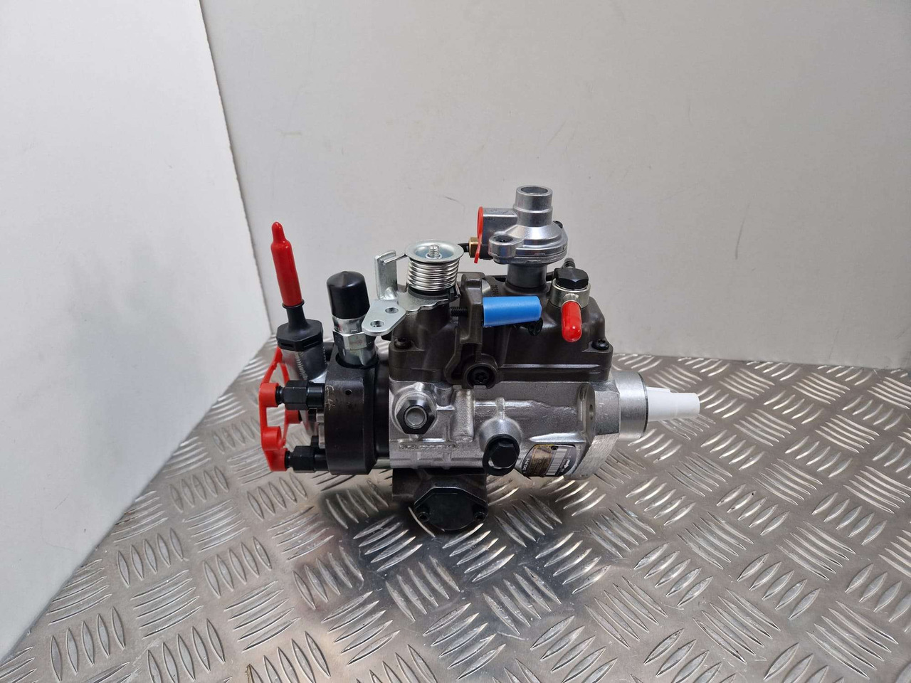 320/06934 12v Injection pump 9520A294G Delphi - Motor i delovi za Građevinska mašina: slika 1 320/06934 12v Injection pump 9520A294G Delphi - Motor i delovi za Građevinska mašina: slika 1