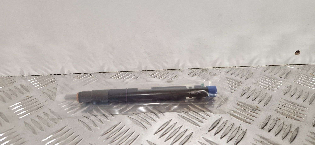 JCB 320/06827 fuel injector Delphi injector 28229876 68kw – 93kw - Motor i delovi za Građevinska mašina: slika 2 JCB 320/06827 fuel injector Delphi injector 28229876 68kw – 93kw - Motor i delovi za Građevinska mašina: slika 2