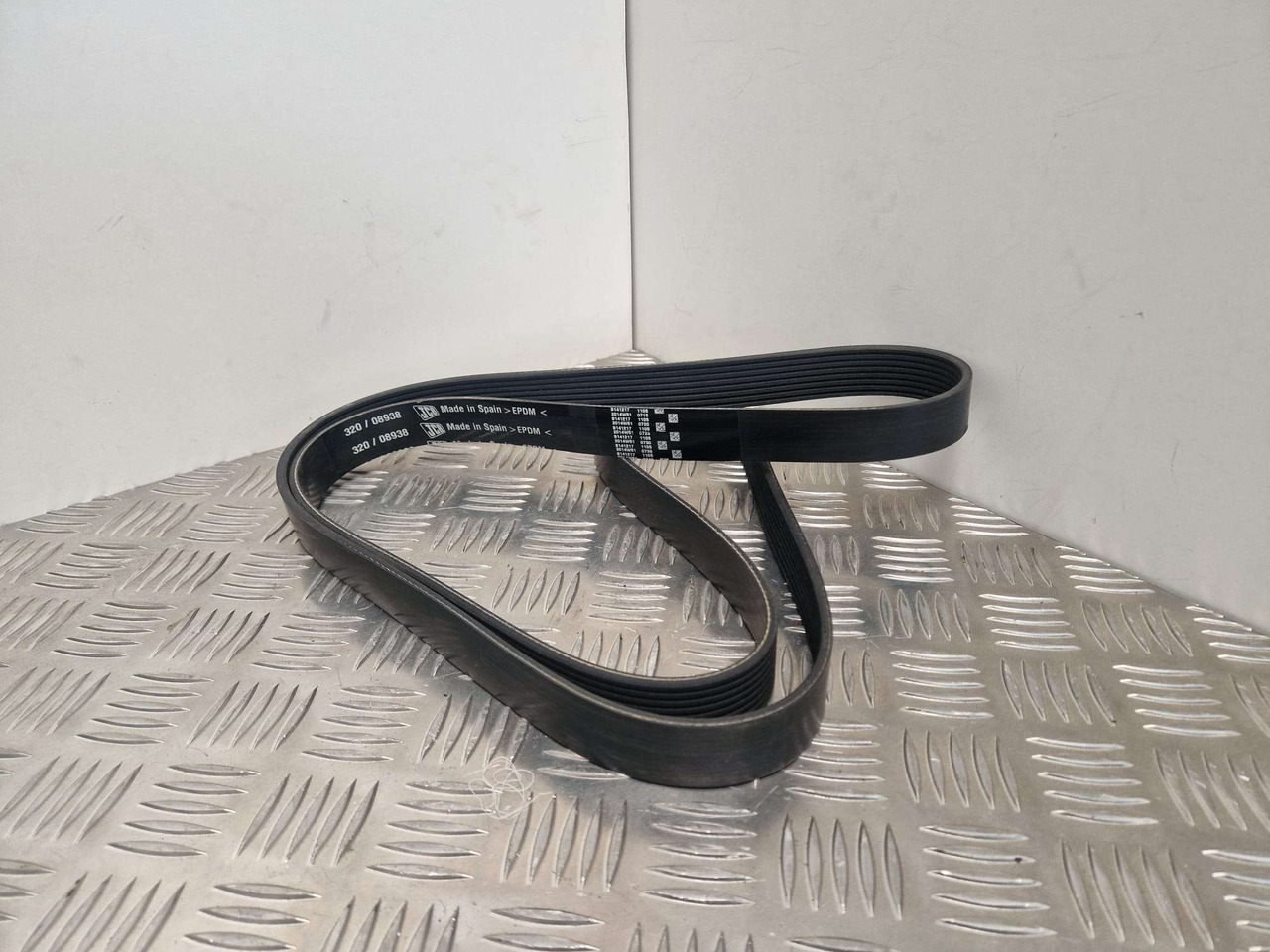 JCB 320/08939 drive belt 2139mm Genuine - Motor i delovi za Građevinska mašina: slika 1 JCB 320/08939 drive belt 2139mm Genuine - Motor i delovi za Građevinska mašina: slika 1