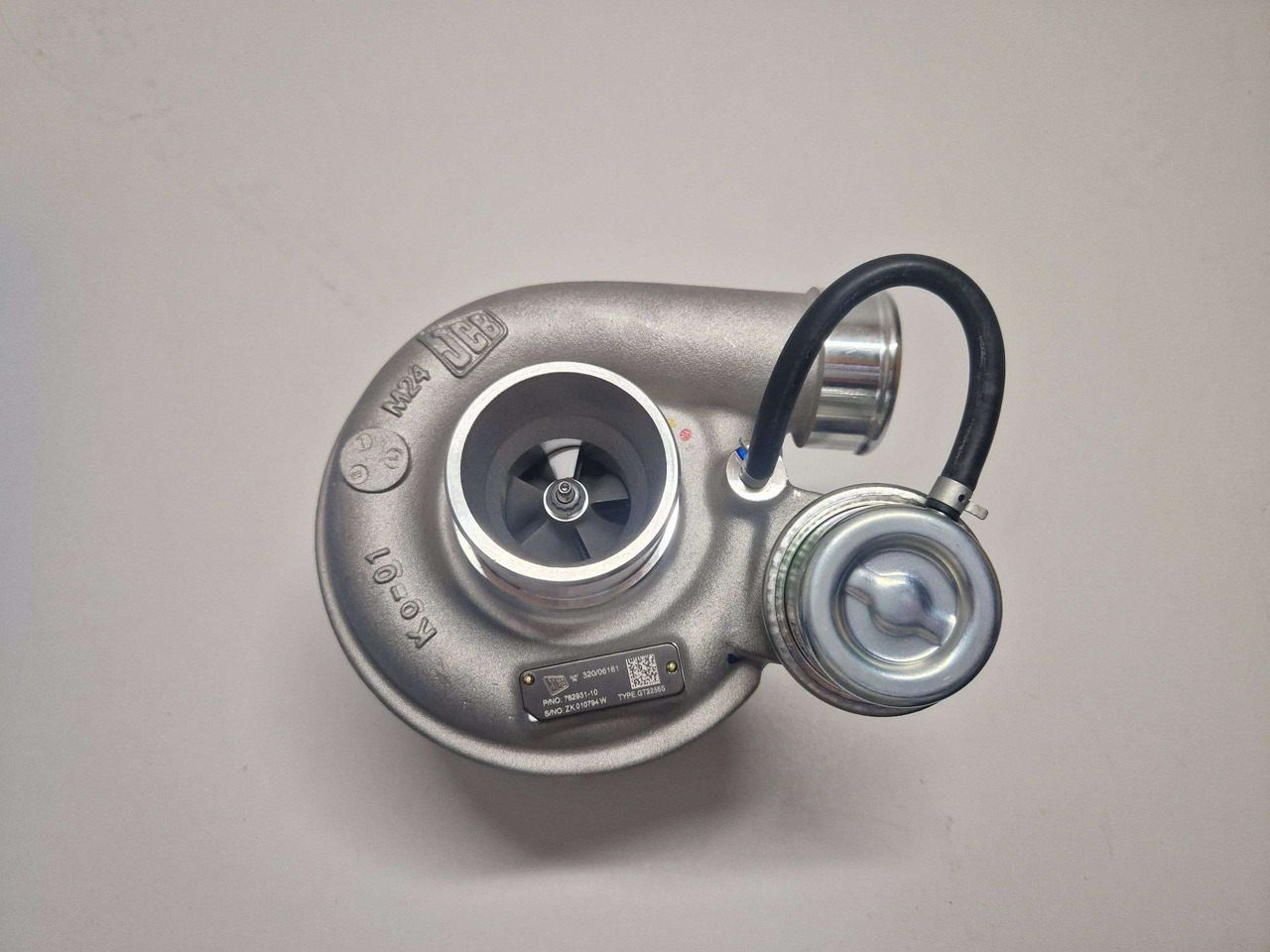 JCB 74kw mT3 Turbo Garrett Turbocharger 320/06161 / 762931-10 - Motor i delovi za Građevinska mašina: slika 4 JCB 74kw mT3 Turbo Garrett Turbocharger 320/06161 / 762931-10 - Motor i delovi za Građevinska mašina: slika 4