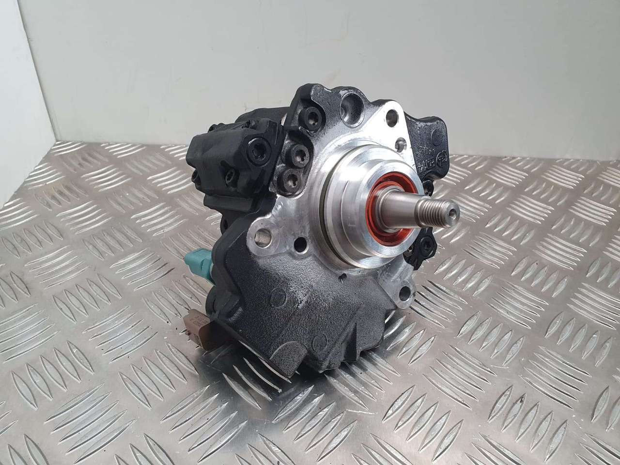JCB Injection Pump 320/06825 Delphi 28313000 injection pump - Motor i delovi za Građevinska mašina: slika 2 JCB Injection Pump 320/06825 Delphi 28313000 injection pump - Motor i delovi za Građevinska mašina: slika 2