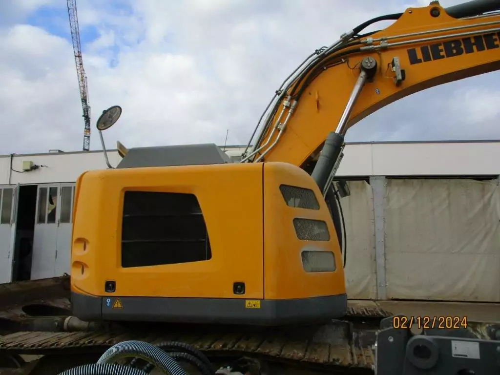 2015 Liebherr R 926 Compact - Bager guseničar: slika 4 2015 Liebherr R 926 Compact - Bager guseničar: slika 4