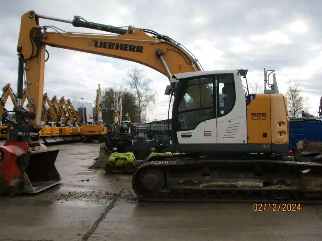 2015 Liebherr R 926 Compact - Bager guseničar: slika 3 2015 Liebherr R 926 Compact - Bager guseničar: slika 3
