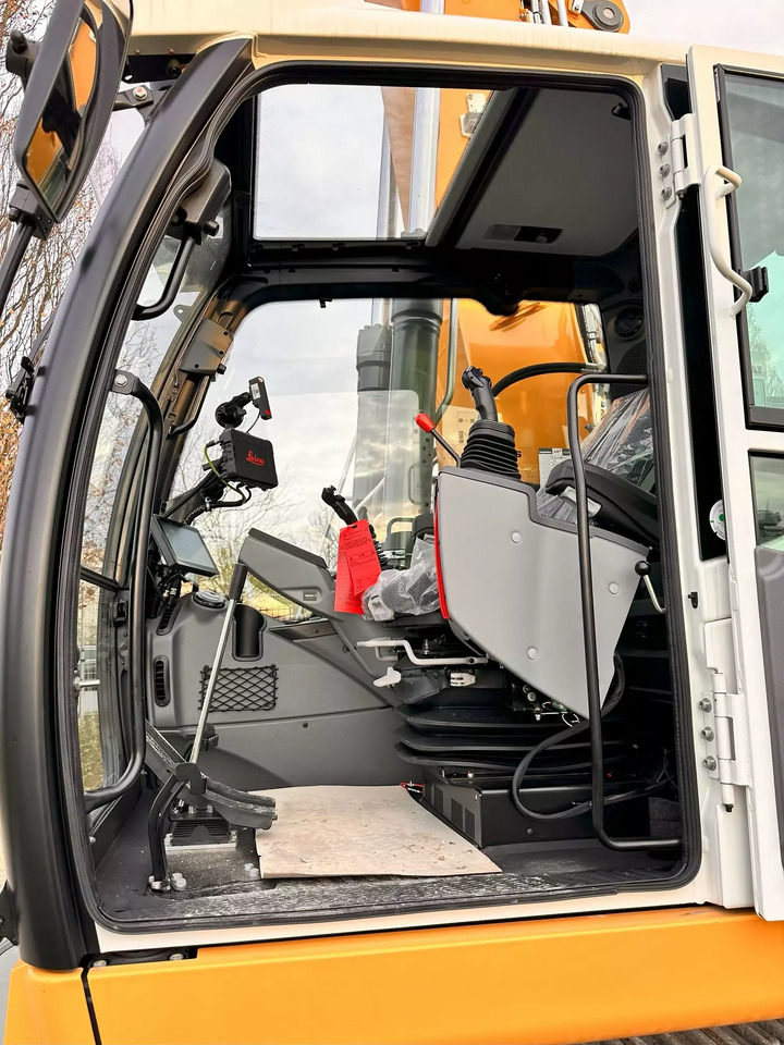 2023 Liebherr R 926 Litronic G8.0-D - Bager guseničar: slika 4 2023 Liebherr R 926 Litronic G8.0-D - Bager guseničar: slika 4