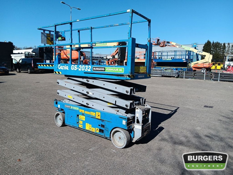 Genie GS2032 - Lift u obliku makaza: slika 1 Genie GS2032 - Lift u obliku makaza: slika 1