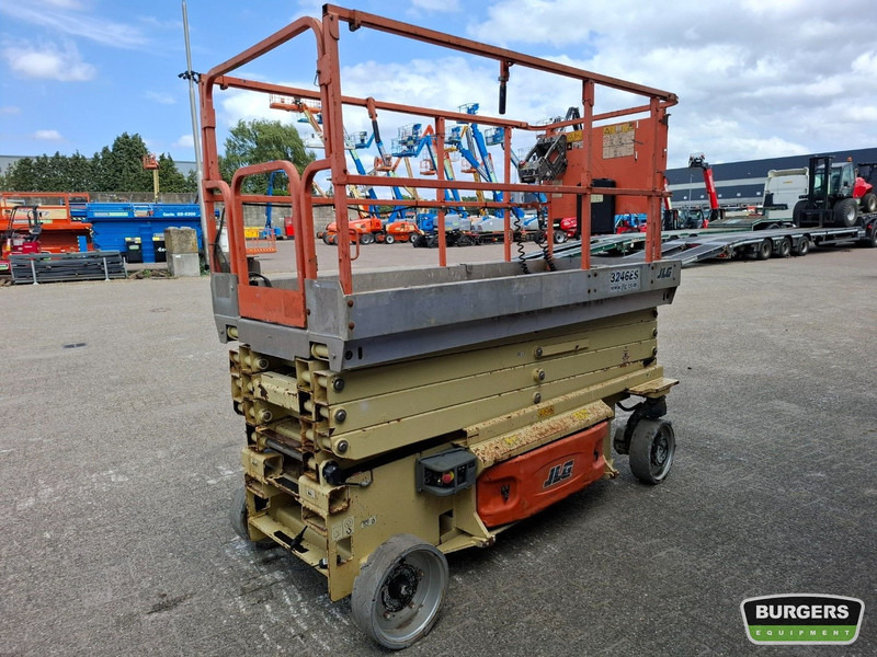 JLG 3246ES - Lift u obliku makaza: slika 3 JLG 3246ES - Lift u obliku makaza: slika 3