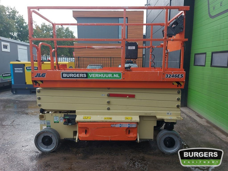 JLG 3246ES - Lift u obliku makaza: slika 4 JLG 3246ES - Lift u obliku makaza: slika 4