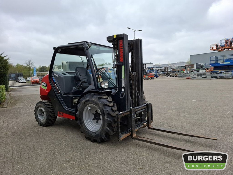 Manitou MC 25-4 D K ST5 S1 Buggy - Dizel viljuškar: slika 2 Manitou MC 25-4 D K ST5 S1 Buggy - Dizel viljuškar: slika 2