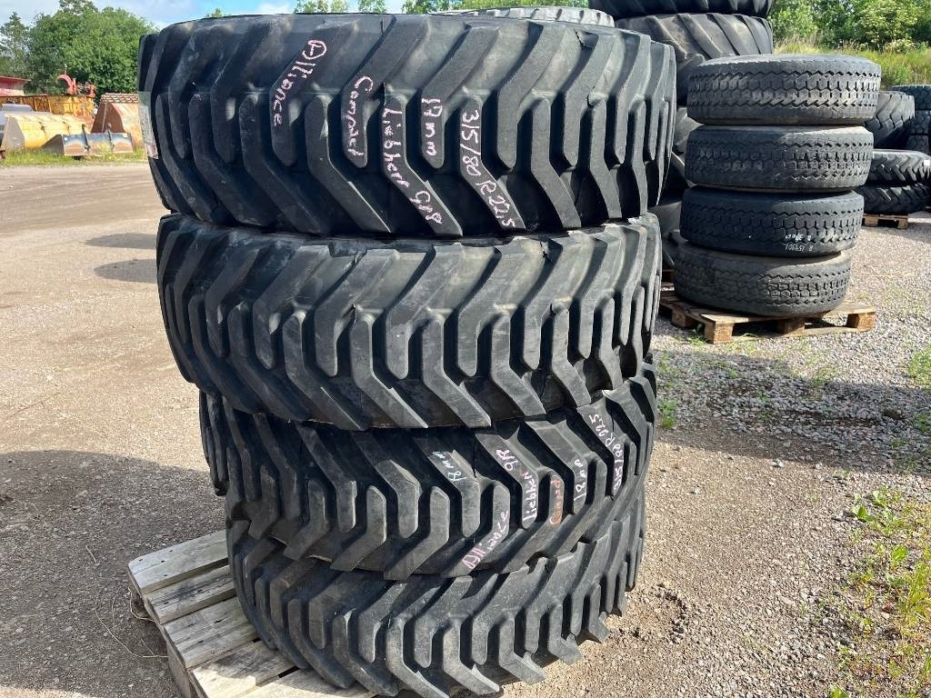 Alliance 315/80-22,5 till Liebherr A 918 - Guma za Građevinska mašina: slika 1 Alliance 315/80-22,5 till Liebherr A 918 - Guma za Građevinska mašina: slika 1