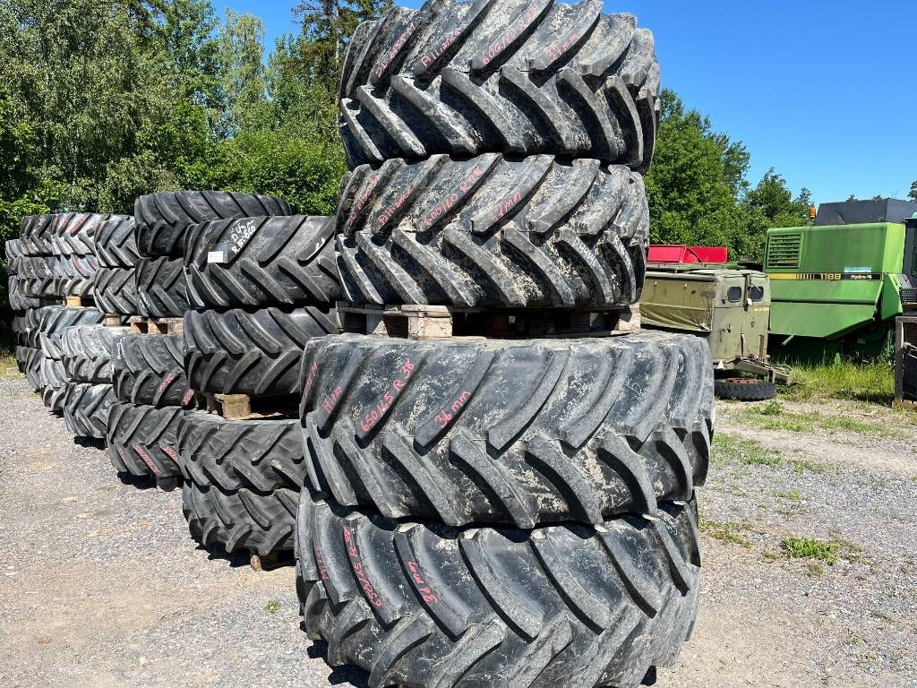 Alliance 650/65R38 600/60R28 till JD 6155 M - Guma za Poljoprivredna mašina: slika 1 Alliance 650/65R38 600/60R28 till JD 6155 M - Guma za Poljoprivredna mašina: slika 1