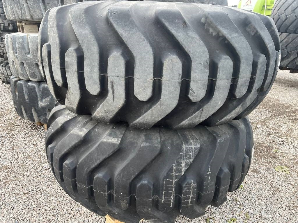 Goodyear 23,5-25 Volvo A25 C - Kompletan točak: slika 1 Goodyear 23,5-25 Volvo A25 C - Kompletan točak: slika 1