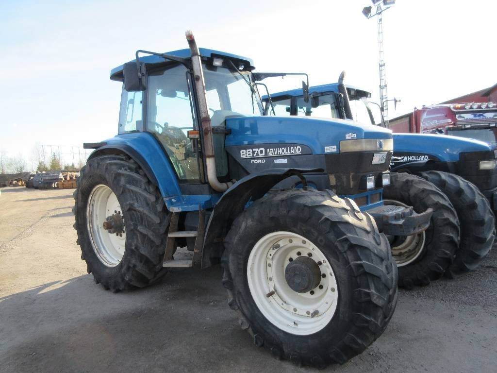 New Holland 8870 Dismantled for spare parts - Traktor: slika 1 New Holland 8870 Dismantled for spare parts - Traktor: slika 1