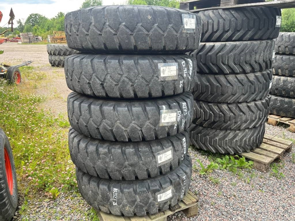 Nokian 11,00-20 till Cat 316 D - Guma za Građevinska mašina: slika 1 Nokian 11,00-20 till Cat 316 D - Guma za Građevinska mašina: slika 1