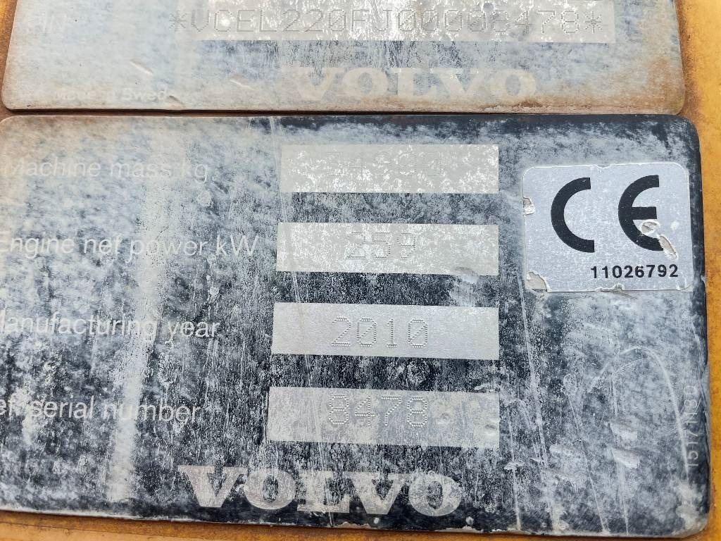 Volvo L 220 F Dismantled: only spare parts - Utovarivač točkaš: slika 5 Volvo L 220 F Dismantled: only spare parts - Utovarivač točkaš: slika 5