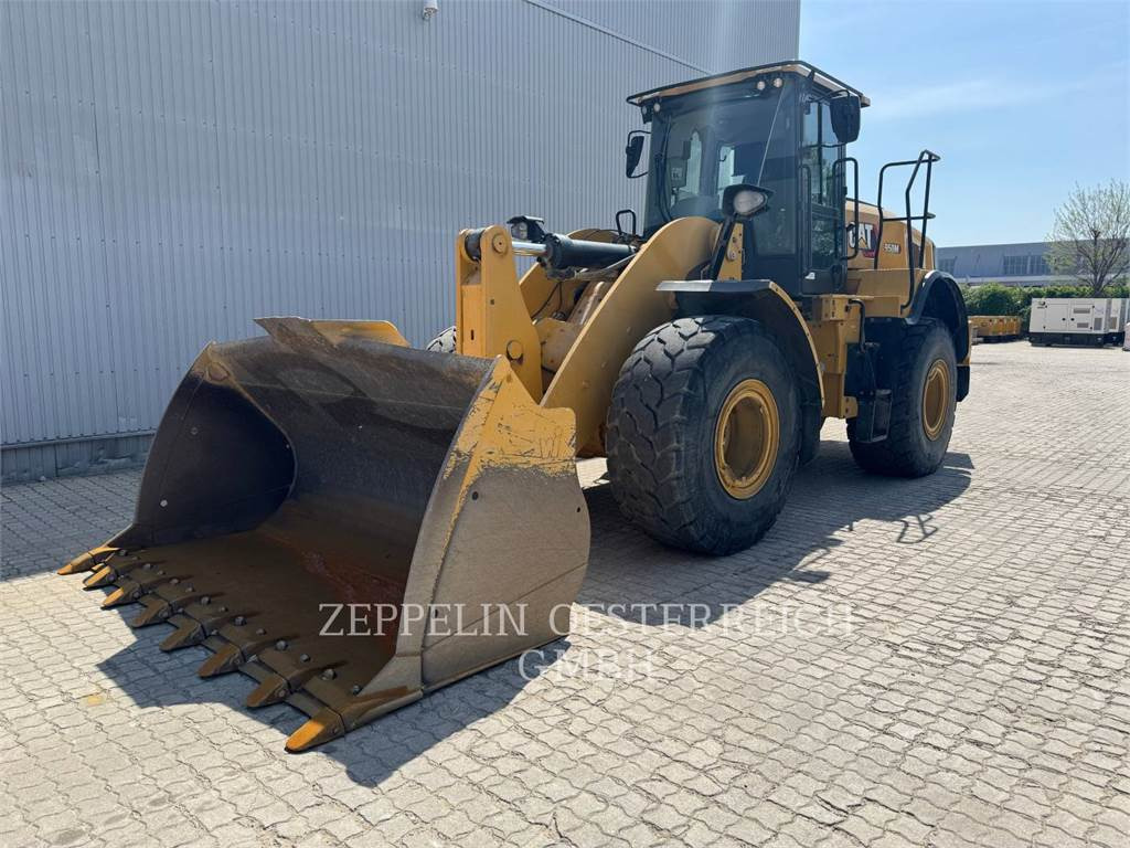 CAT 950M - Utovarivač točkaš: slika 1 CAT 950M - Utovarivač točkaš: slika 1