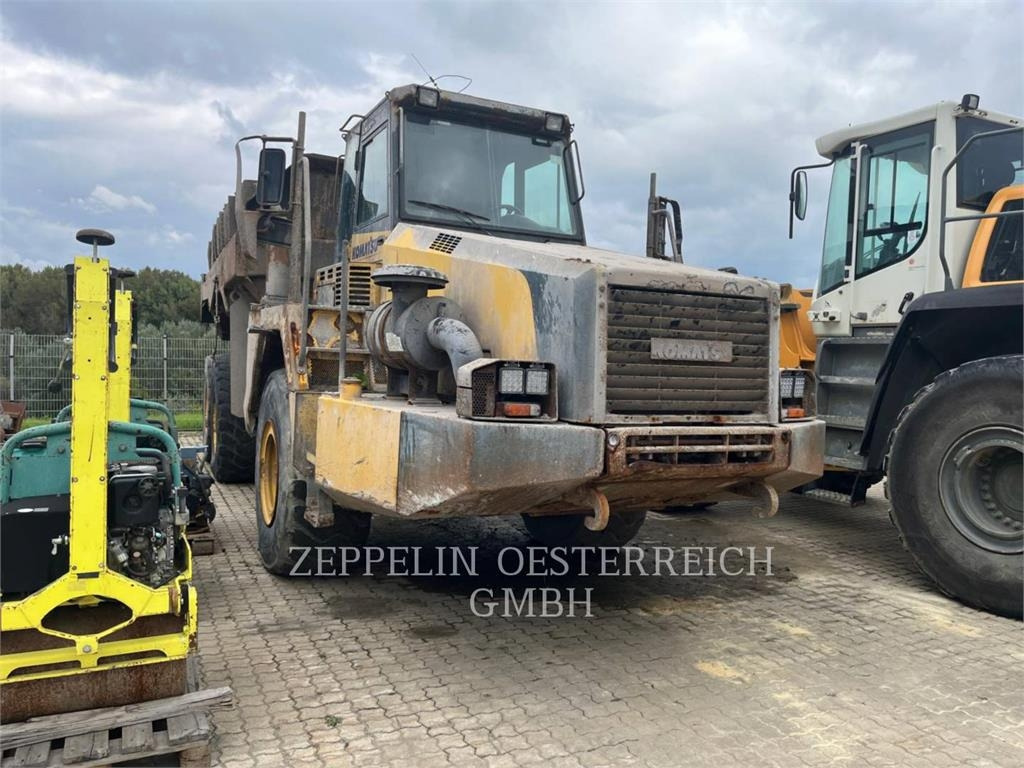 Komatsu HM300-2 - Zglobni kiper: slika 2 Komatsu HM300-2 - Zglobni kiper: slika 2