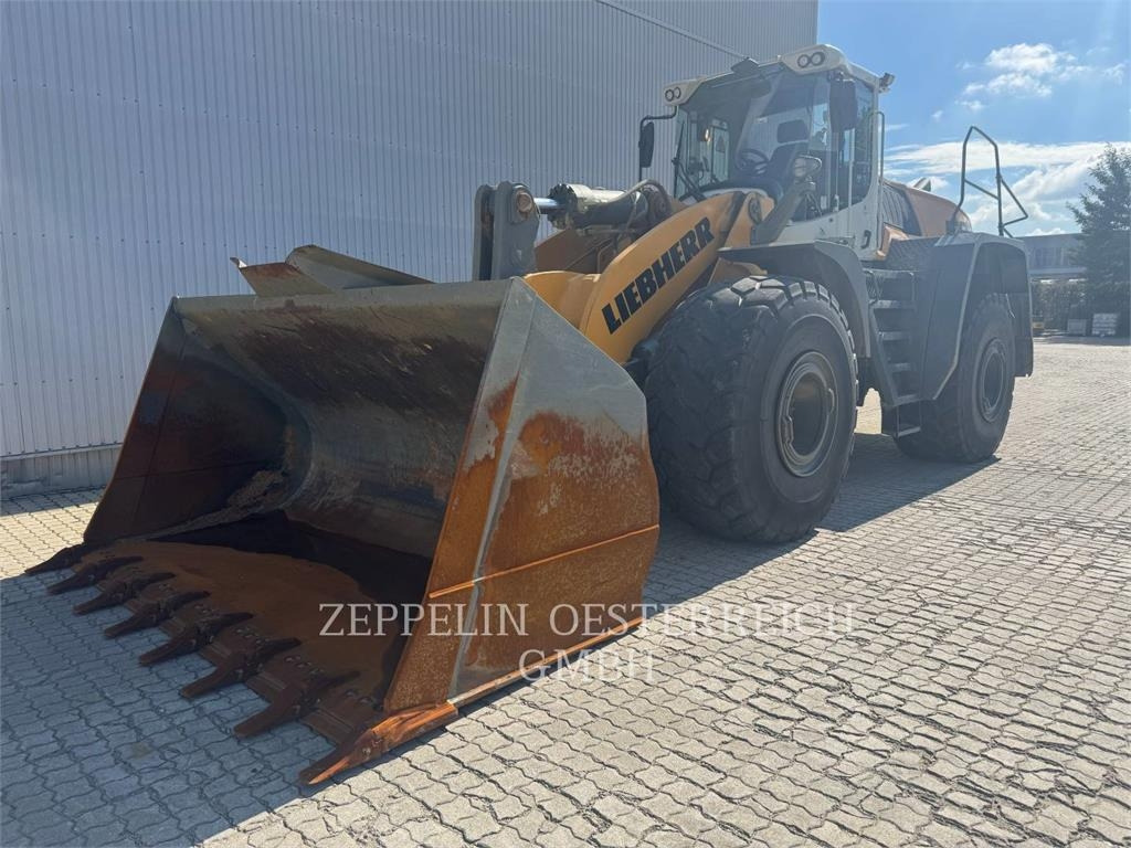 Liebherr L586 - Utovarivač točkaš: slika 1 Liebherr L586 - Utovarivač točkaš: slika 1