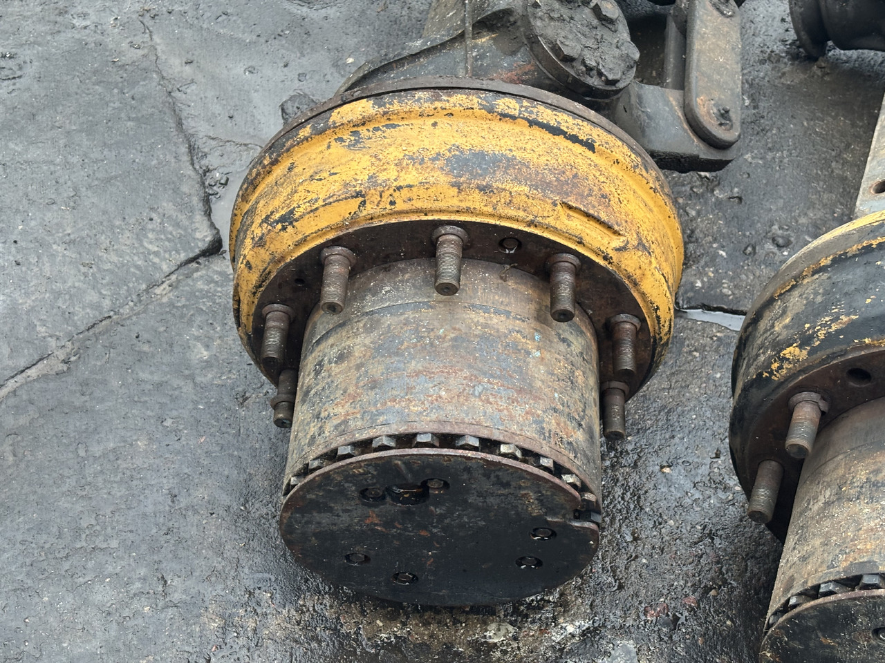 Atlas 1604 KZW Oś Przednia Most Przedni Zwolnica Zwrotnica Obudowa Pochwa Siłowniki CZĘŚCI - Rukavc točka za Poljoprivredna mašina: slika 5 Atlas 1604 KZW Oś Przednia Most Przedni Zwolnica Zwrotnica Obudowa Pochwa Siłowniki CZĘŚCI - Rukavc točka za Poljoprivredna mašina: slika 5