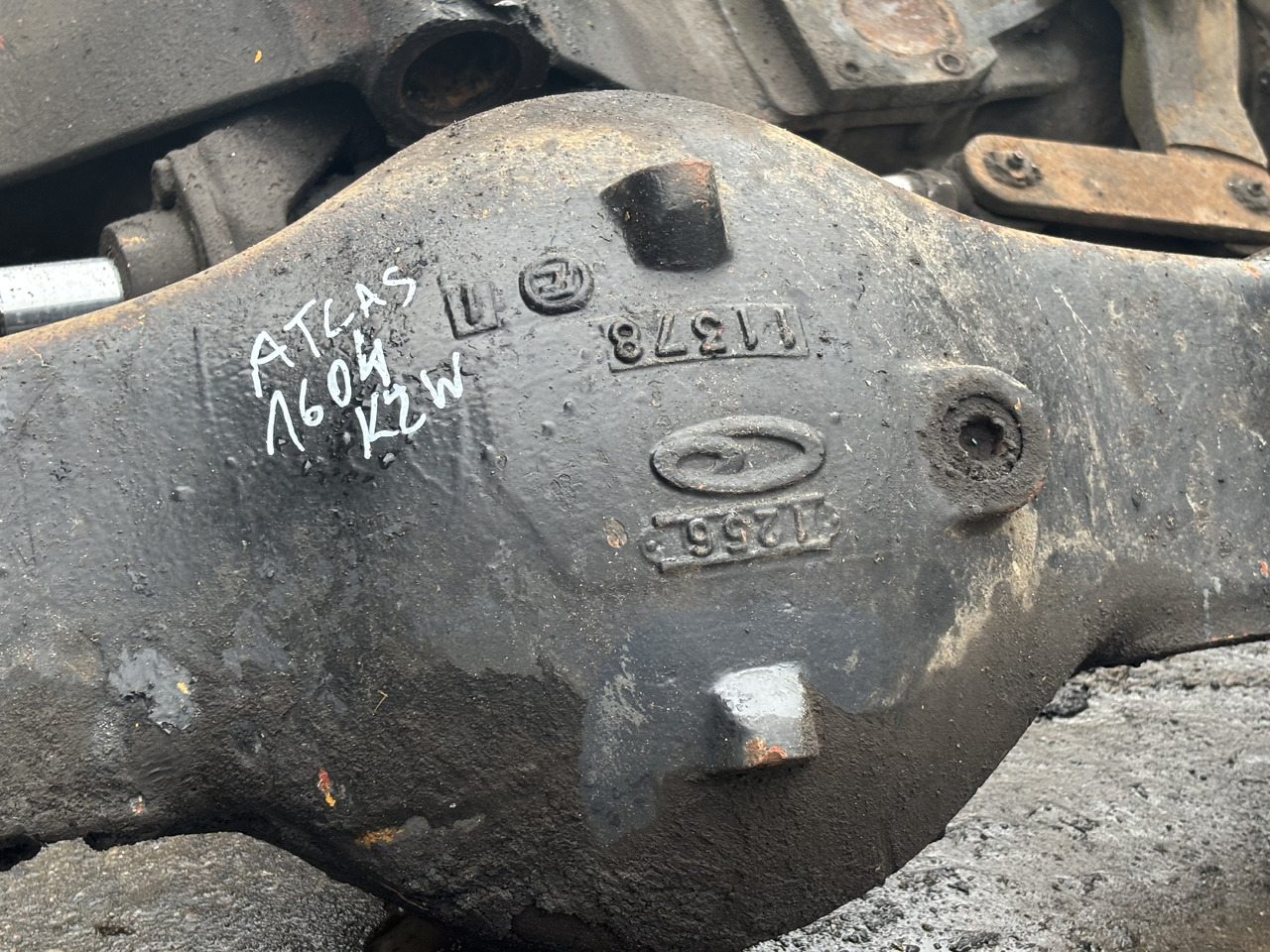 Atlas 1604 KZW Oś Tylnia Most Tylni Zwolnica Zwrotnica Obudowa Pochwa Układ Planetarny CZĘŚCI - Rukavc točka za Poljoprivredna mašina: slika 3 Atlas 1604 KZW Oś Tylnia Most Tylni Zwolnica Zwrotnica Obudowa Pochwa Układ Planetarny CZĘŚCI - Rukavc točka za Poljoprivredna mašina: slika 3