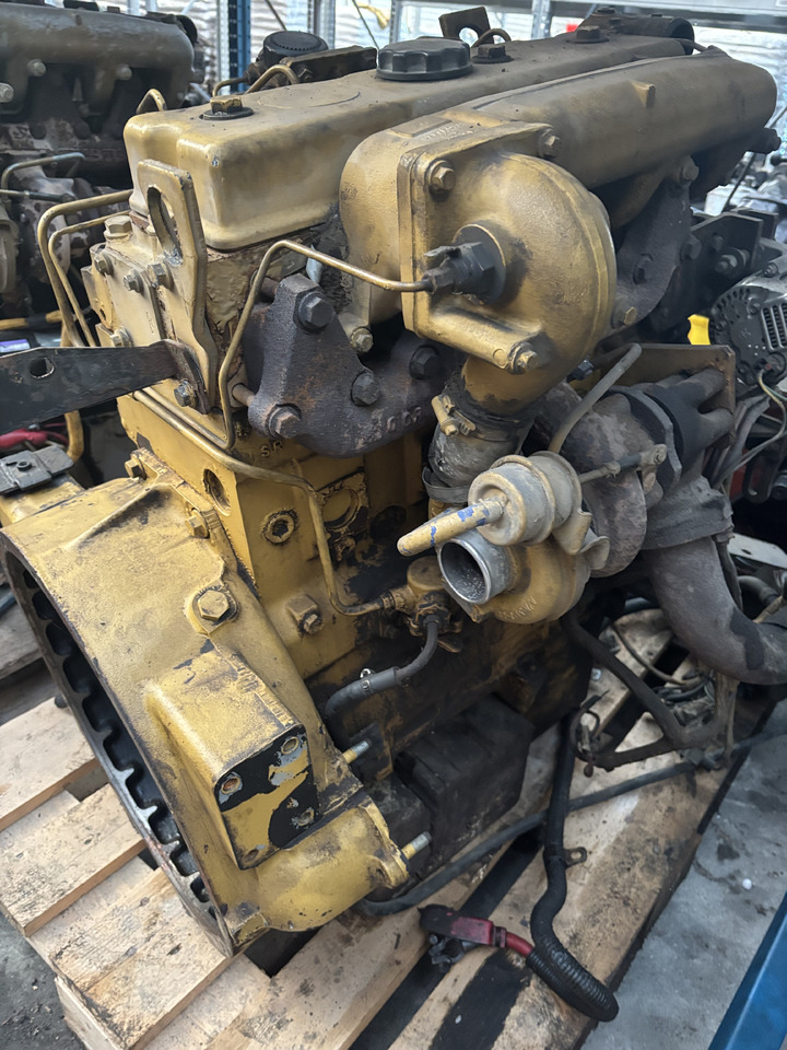 Cat Perkins 130-6342 1935/2200 Silnik CZĘŚCI - Motor za Poljoprivredna mašina: slika 3 Cat Perkins 130-6342 1935/2200 Silnik CZĘŚCI - Motor za Poljoprivredna mašina: slika 3