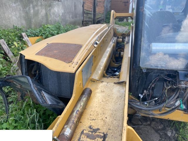 Cat TH220B - Silnik 3054E - Motor za Poljoprivredna mašina: slika 2 Cat TH220B - Silnik 3054E - Motor za Poljoprivredna mašina: slika 2