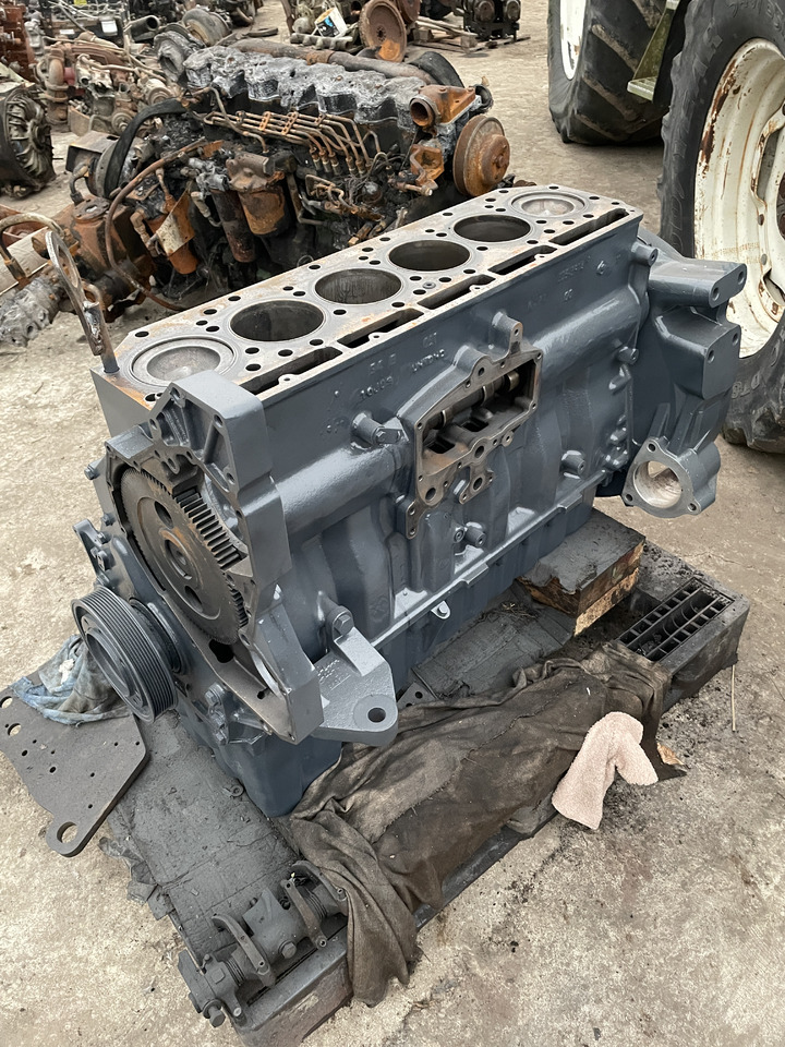 Caterpillar Cat C9 - blok silnika 325-3914 325-3915 - Cilindar blok za Poljoprivredna mašina: slika 1 Caterpillar Cat C9 - blok silnika 325-3914 325-3915 - Cilindar blok za Poljoprivredna mašina: slika 1