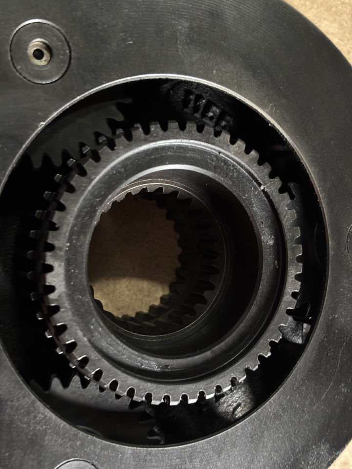 Claas AXION 830 Reduktor przekładni 60 0502 600 8 6005026008 - Diferencijalna brzina za Traktor: slika 2 Claas AXION 830 Reduktor przekładni 60 0502 600 8 6005026008 - Diferencijalna brzina za Traktor: slika 2