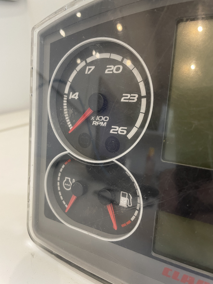 Claas Axion 850 - zegary licznik tablica przyrządów 0011172311 11172311 - Komandna tabla za Poljoprivredna mašina: slika 2 Claas Axion 850 - zegary licznik tablica przyrządów 0011172311 11172311 - Komandna tabla za Poljoprivredna mašina: slika 2