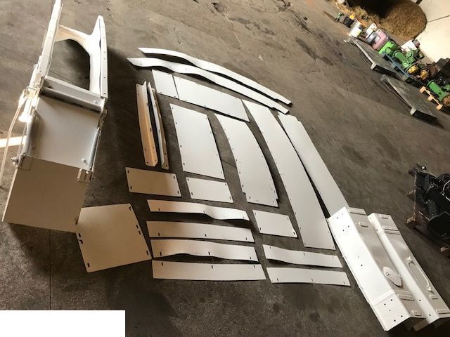 Claas Jaguar 940 - Tunel / Rura Wyrzutu - Karoserija i eksterijer za Poljoprivredna mašina: slika 2 Claas Jaguar 940 - Tunel / Rura Wyrzutu - Karoserija i eksterijer za Poljoprivredna mašina: slika 2