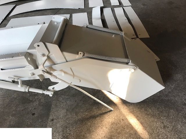 Claas Jaguar 940 - Tunel / Rura Wyrzutu - Karoserija i eksterijer za Poljoprivredna mašina: slika 5 Claas Jaguar 940 - Tunel / Rura Wyrzutu - Karoserija i eksterijer za Poljoprivredna mašina: slika 5