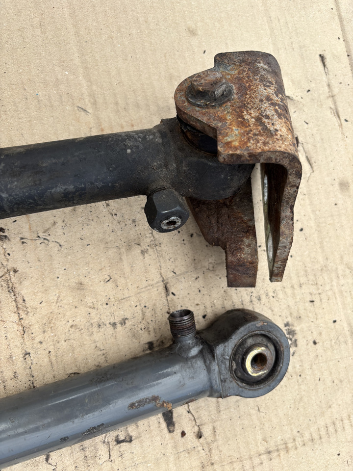 Claas Jaguar 970 siłowniki hydrauliczne - Hidraulični cilindar za Poljoprivredna mašina: slika 2 Claas Jaguar 970 siłowniki hydrauliczne - Hidraulični cilindar za Poljoprivredna mašina: slika 2