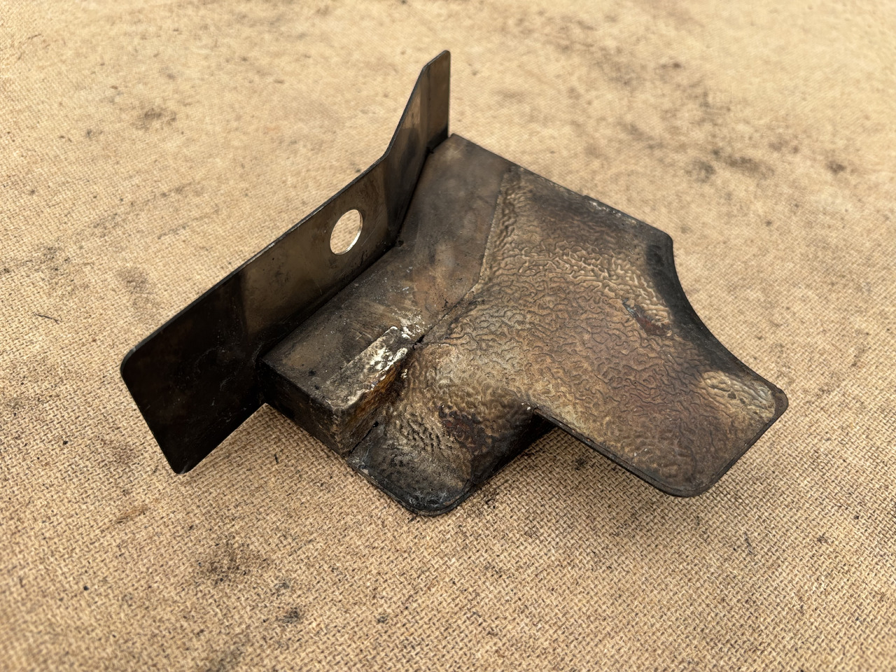 Claas Lexion 780 Obudowa Osłona Maska 00 0781 224 0 00 7812240 - Hauba za Kombinovani kombajn: slika 1 Claas Lexion 780 Obudowa Osłona Maska 00 0781 224 0 00 7812240 - Hauba za Kombinovani kombajn: slika 1