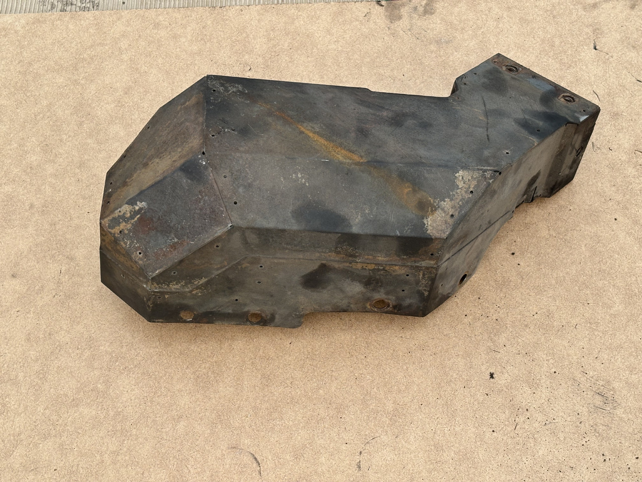 Claas Lexion 780 Osłona Obudowa Maska 00 0781 215 0 0007812150 - Hauba za Kombinovani kombajn: slika 1 Claas Lexion 780 Osłona Obudowa Maska 00 0781 215 0 0007812150 - Hauba za Kombinovani kombajn: slika 1