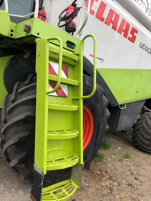 Claas Lexion Schody - Prag za Kombinovani kombajn: slika 1 Claas Lexion Schody - Prag za Kombinovani kombajn: slika 1