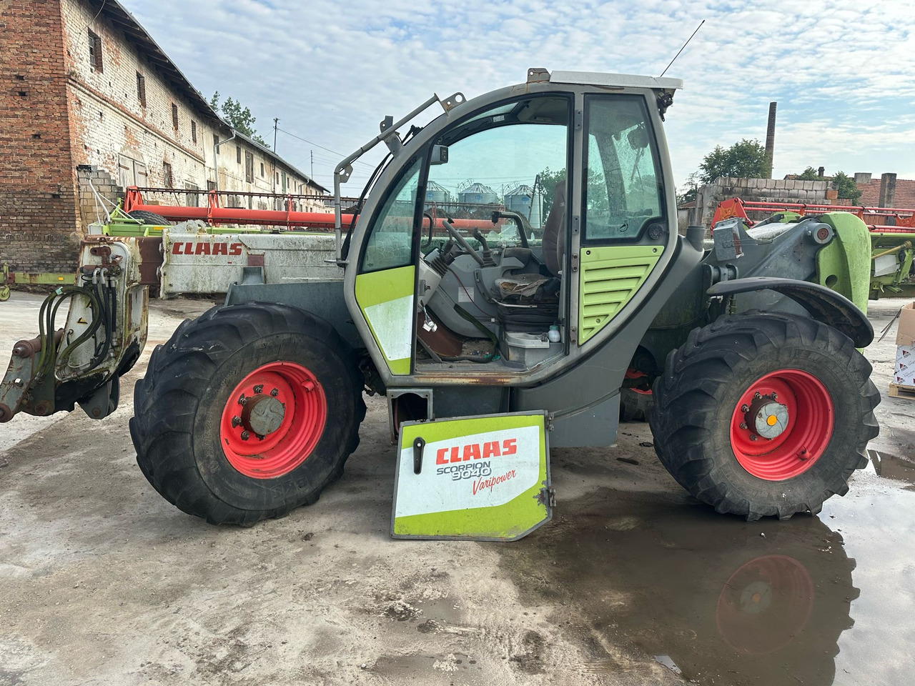 Claas Scorpion 9040 Variopower - błotnik błotniki - Blatobran za Teleskopski upravljač: slika 1 Claas Scorpion 9040 Variopower - błotnik błotniki - Blatobran za Teleskopski upravljač: slika 1
