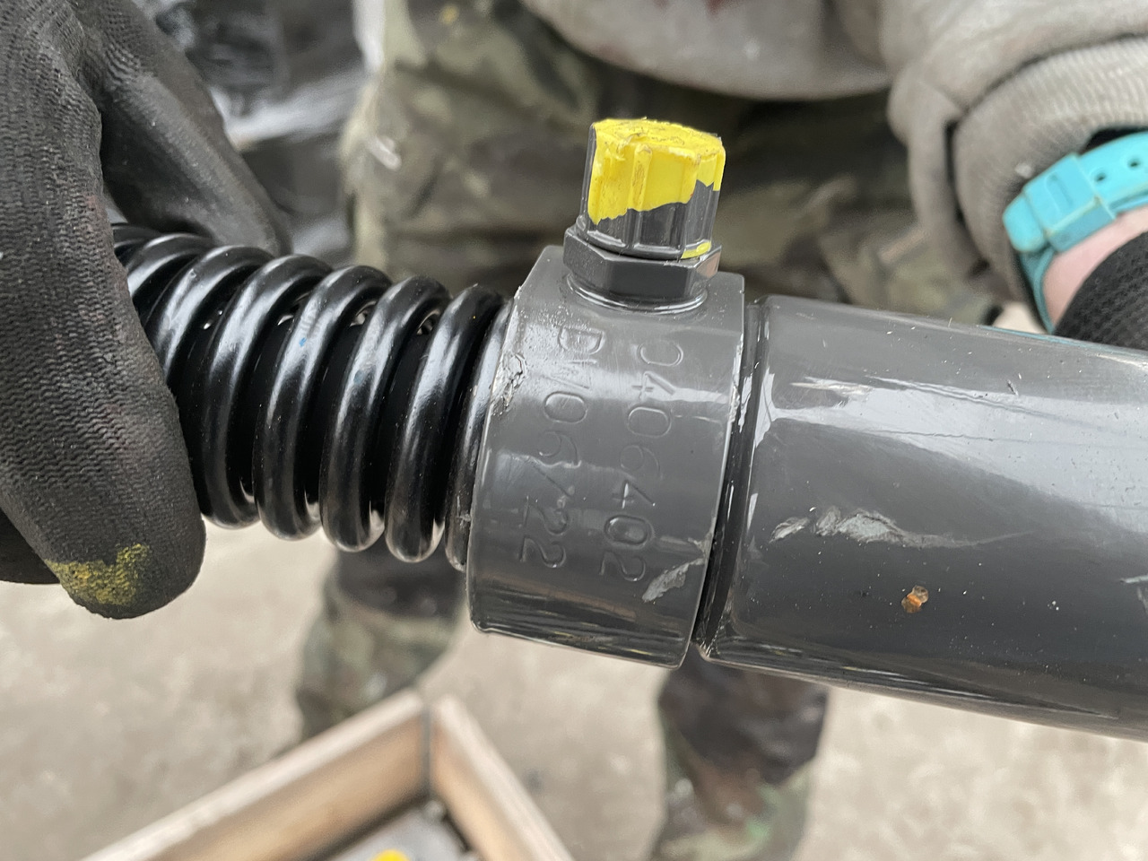 Claas Tucano - siłownik hydrauliczny siekacza słomy 0000406402 - Hidraulični cilindar za Poljoprivredna mašina: slika 2 Claas Tucano - siłownik hydrauliczny siekacza słomy 0000406402 - Hidraulični cilindar za Poljoprivredna mašina: slika 2