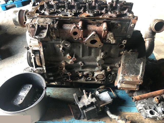 Deutz TCD 3.6 L4 - Wałek Rozrządu - Bregasta osovina za Poljoprivredna mašina: slika 2 Deutz TCD 3.6 L4 - Wałek Rozrządu - Bregasta osovina za Poljoprivredna mašina: slika 2